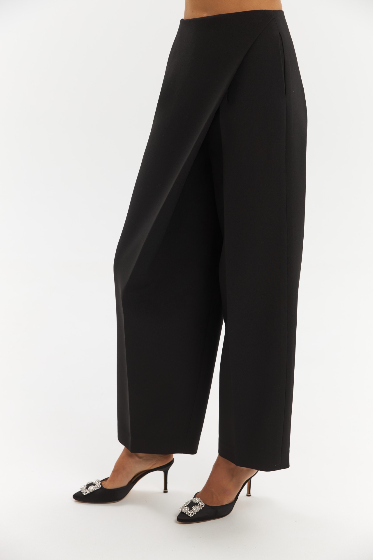 GALA PANTS IN BLACK