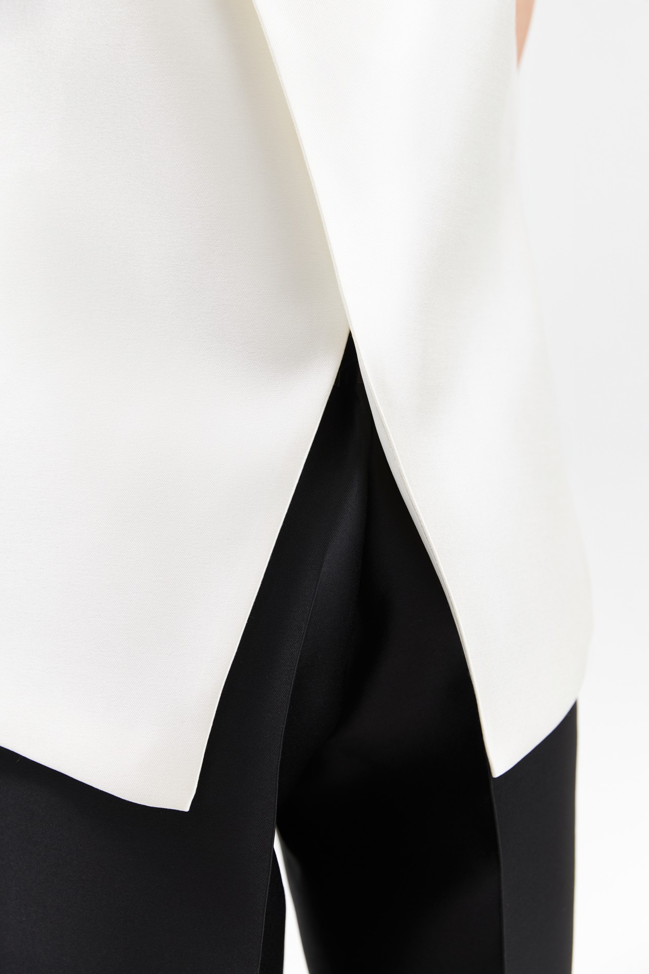 LUPHIA TOP, IVORY
