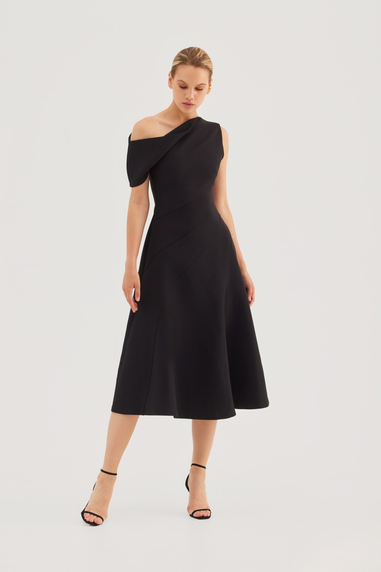 The Valldemossa Dress, Black